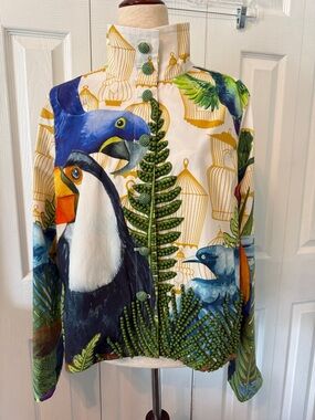Sassy Jones Multicolor Tropical Bird Print Jacket with Green Button Accents Sz S